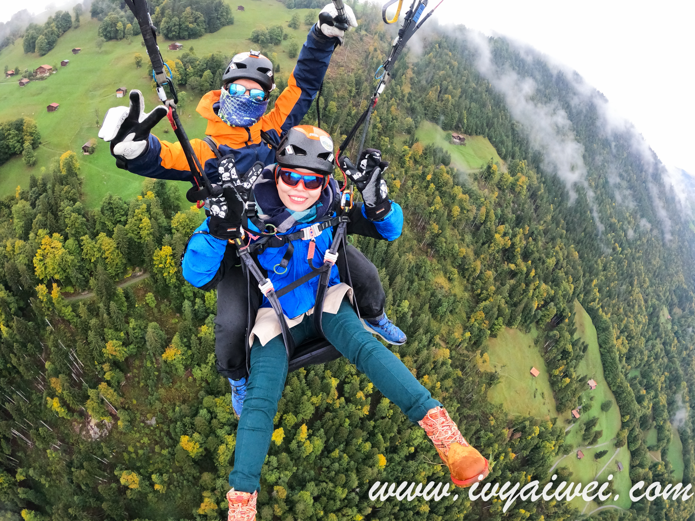 SWITZERLAND: Tandem Paragliding in Interlaken